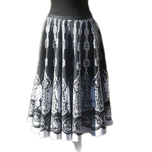WD NY Skirt in Black Embellished with Silver Sequins Size 4 - Picture 1 of 8